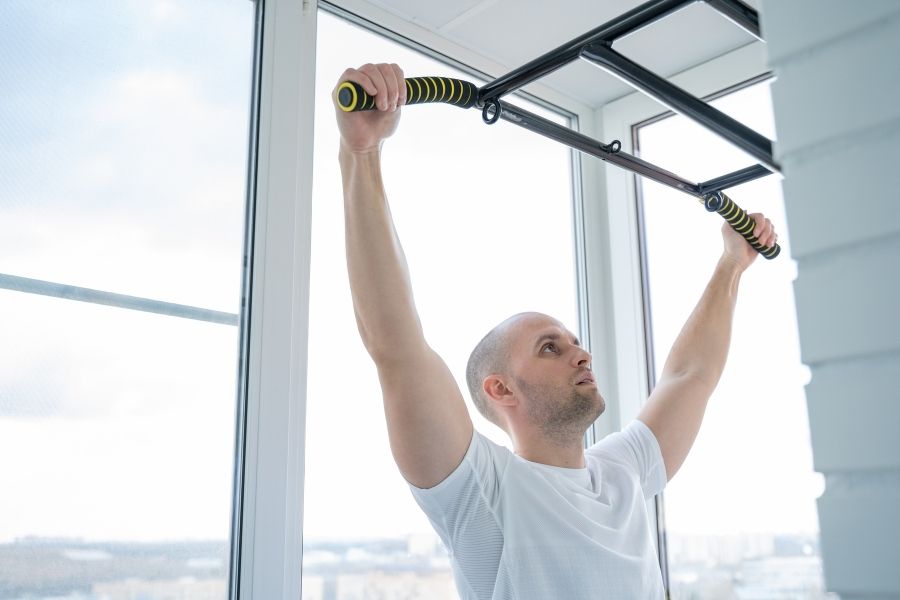 Pull Up Bar voor Buiten: Trainen in de Tuin met een optrekstang Pull Up Bar voor Buiten: Trainen in de Tuin met een optrekstang