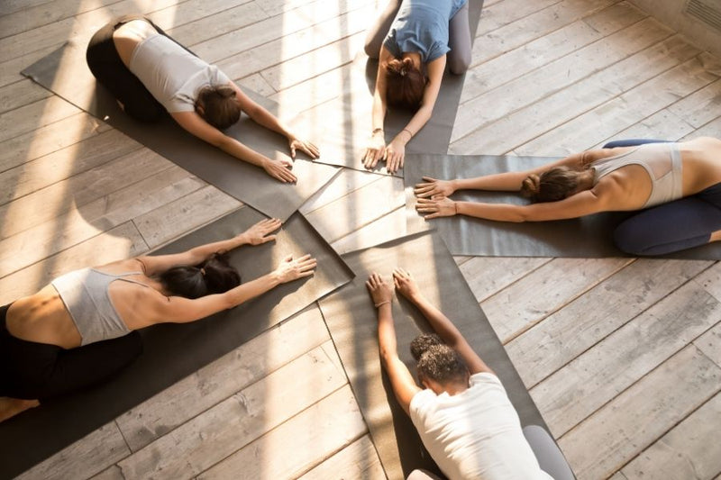 Yoga workout thuis - power yoga oefeningen